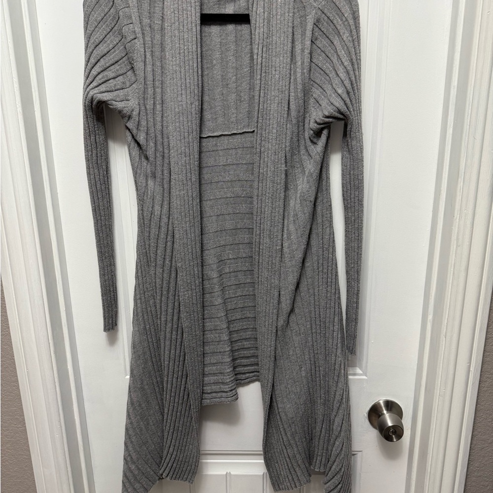 Kerisma Women's Sweater Gray Open Front Long Hanker Chief Sweater Size M (12-1)